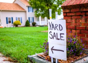 yard sale sign