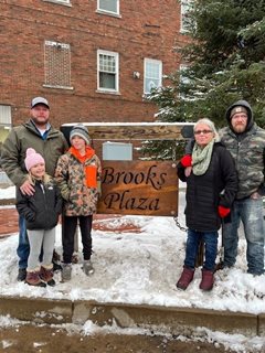 Brooks-Family.jpg Brooks-Family.jpg